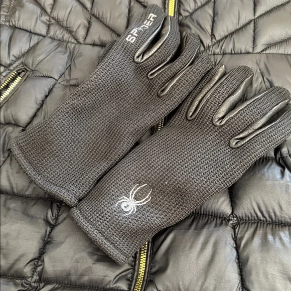 Lane Bryant Black Puffer Coat with Hood and pair of Spyder Gloves - Picture 14 of 15